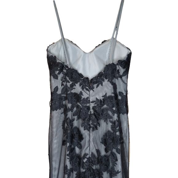 Maggie Sottero Black Lace Trumpet Gown size 4 Sweetheart Neckline Wedding Goth - Picture 5 of 7